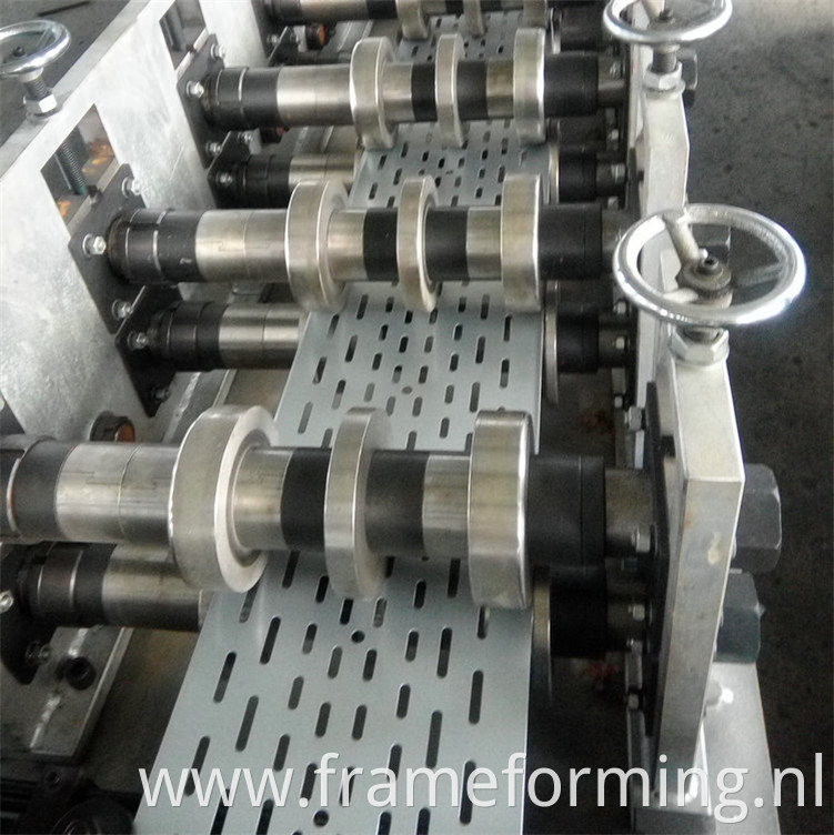 cable tray making machine (3)